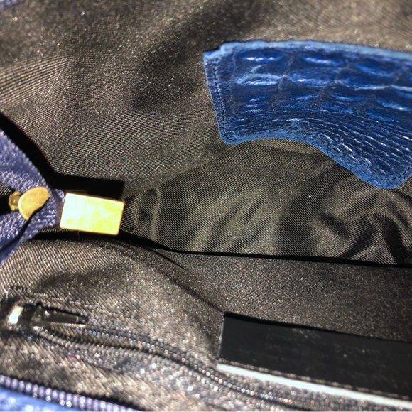 Beautiful beautiful alligator embossed suede and leather handbag - Picture 6 of 6